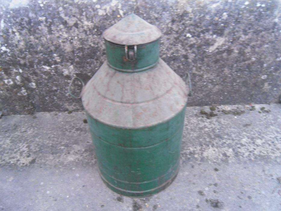 Bilha de azeite em chapa