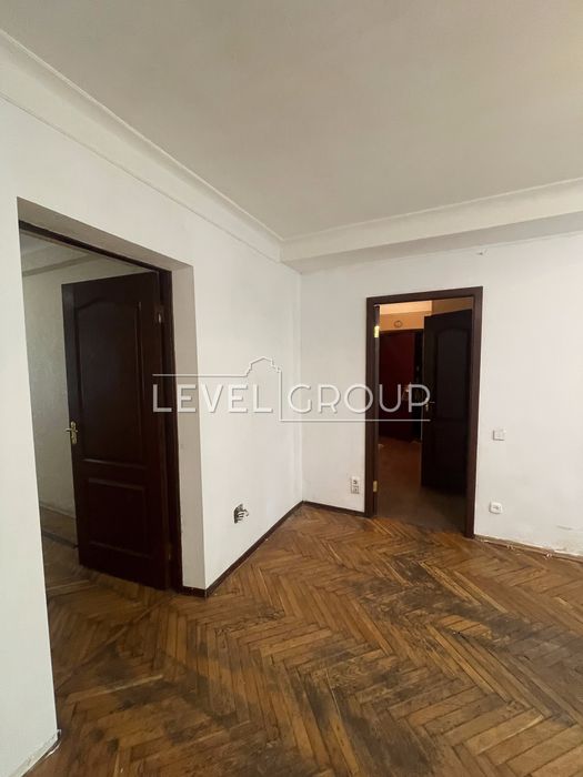 Продаж 2-кімн. квартири біля метро Шулявська — вул. Дегтярівська, 58