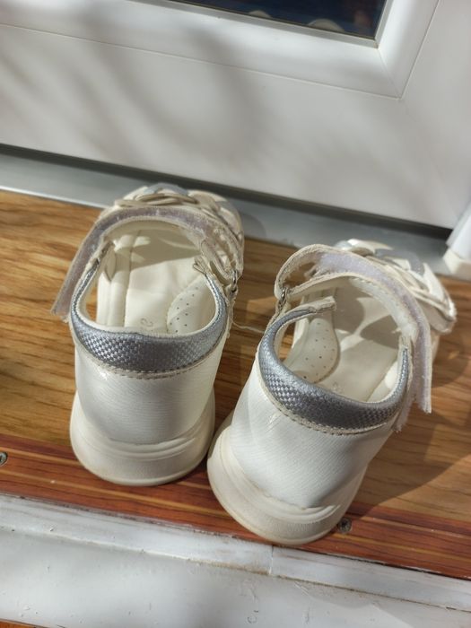 Дитячі босоніжки