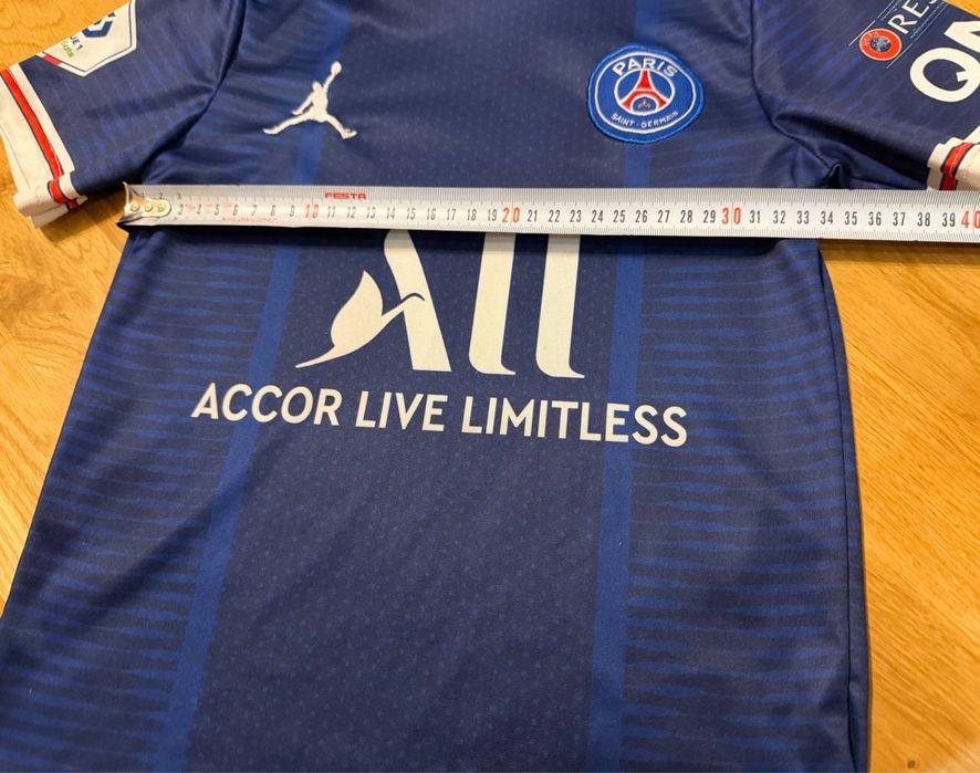 Футболка Nike Paris Saint-Germain 21/22 Home Stadium на 7-9 років