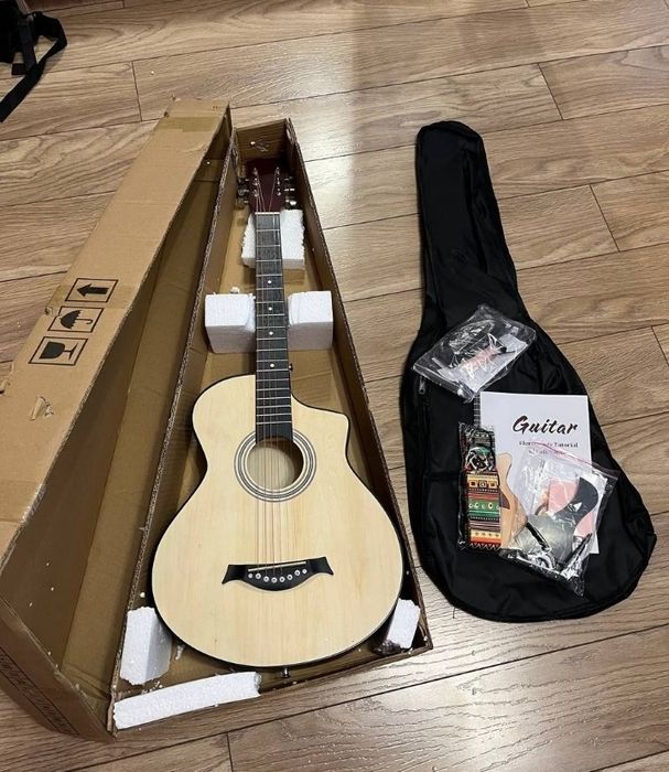 Гітара акустична+ повний комплект