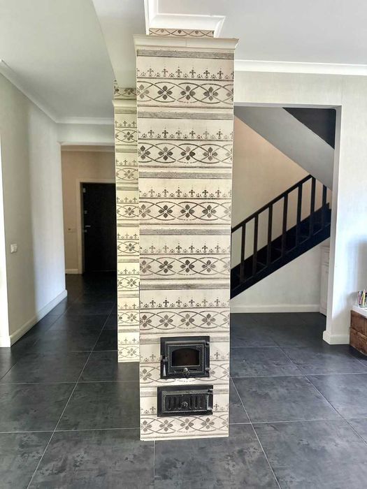 Продаж будинку в Іванковичах — 165 м², 8 соток, гараж