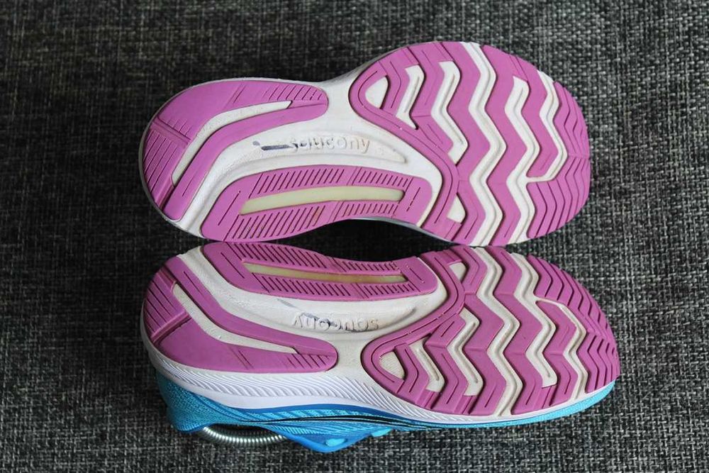 Кросівки бігові Saucony Guide 14 Оригінал 37р