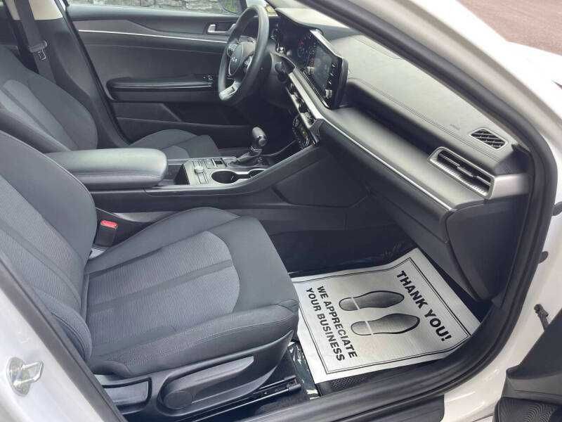 2022 Kia K5 LXS 1.6L