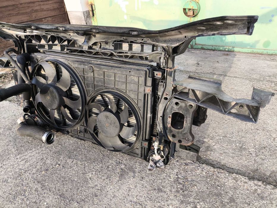 Pas Przedni Kompletny VW Golf 5 V Plus 1.9TDI
