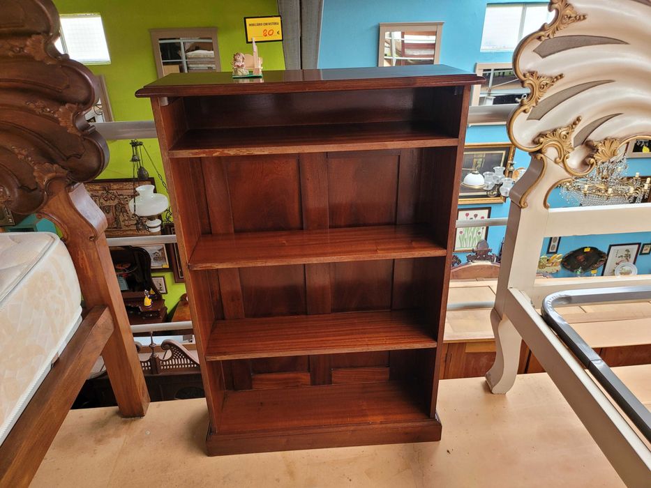 Estante em madeira maciça - óptimo estado