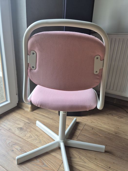 Ikea  Dziecięce krzeslo biurowe białe/różowe  Örfjall