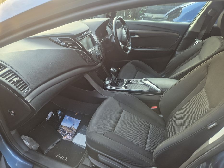 Hyundai i40 kombi tapicerki wnętrze fotele