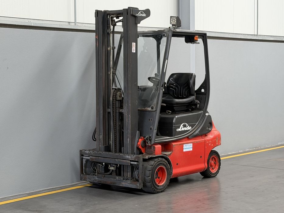 Empilhador Linde 2000Kg - Elétrico