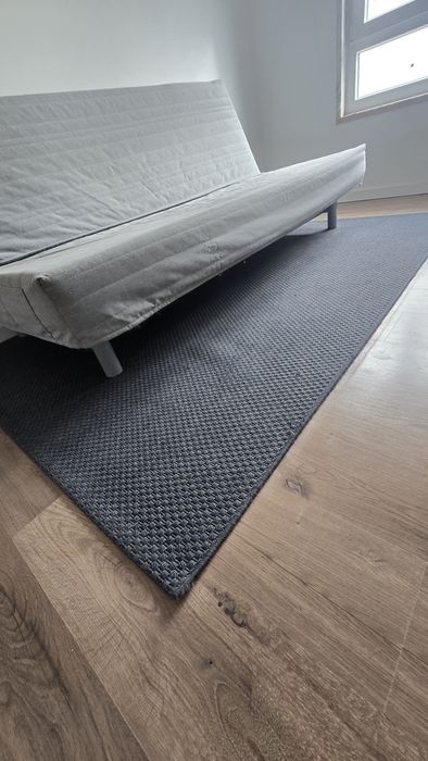 Pack Quarto: Sofá-Cama IKEA (200x140) + Tapete Cinzento (230x160)