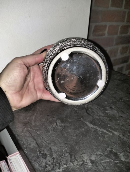 Doniczkę nową sprzedam