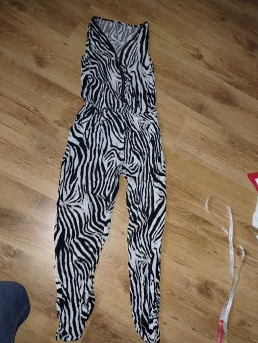 Kombinezon panterkowy