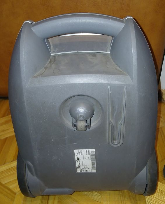 Electrolux AVQ2135 AEG PA7 odkurzacz