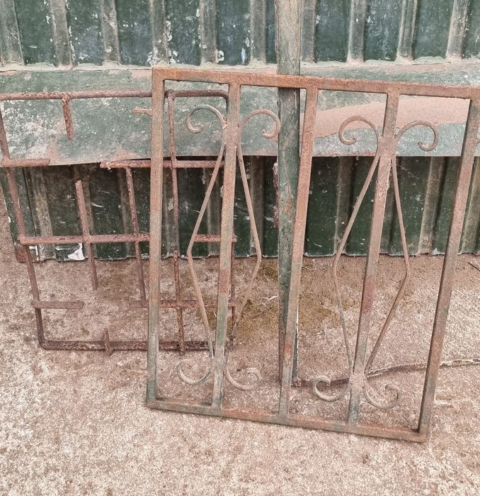 Portão, grades e mais ferro