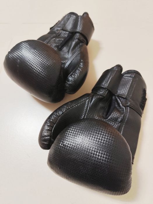 Luvas de Boxe para Adulto marca MKS (12 OZ)