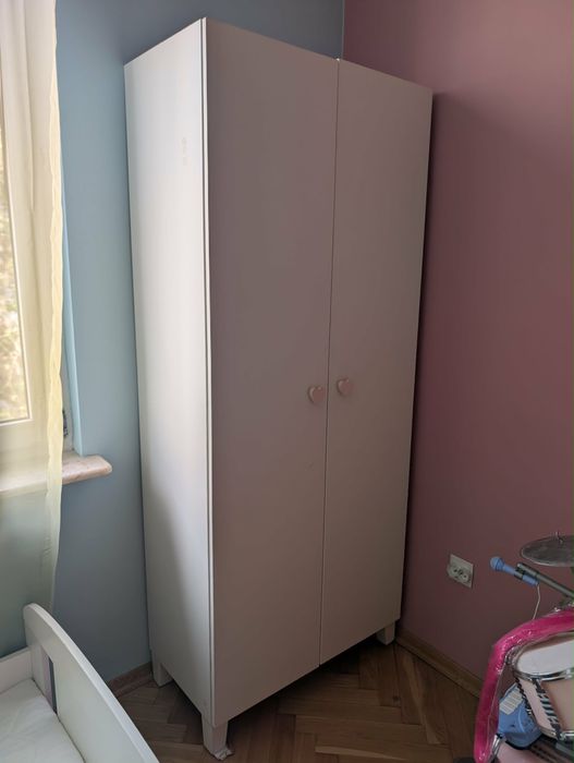 Biała szafa z Ikei