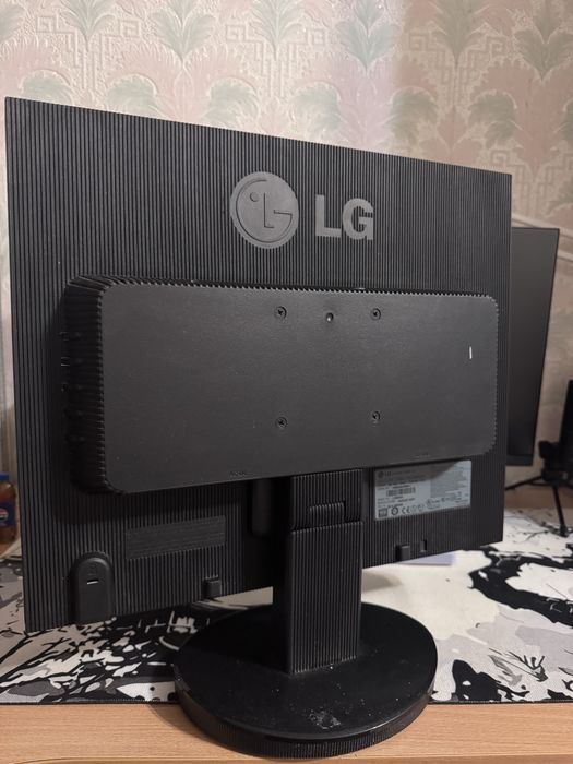 Продам монітор 19 дюймів 1280х1024 75Hz