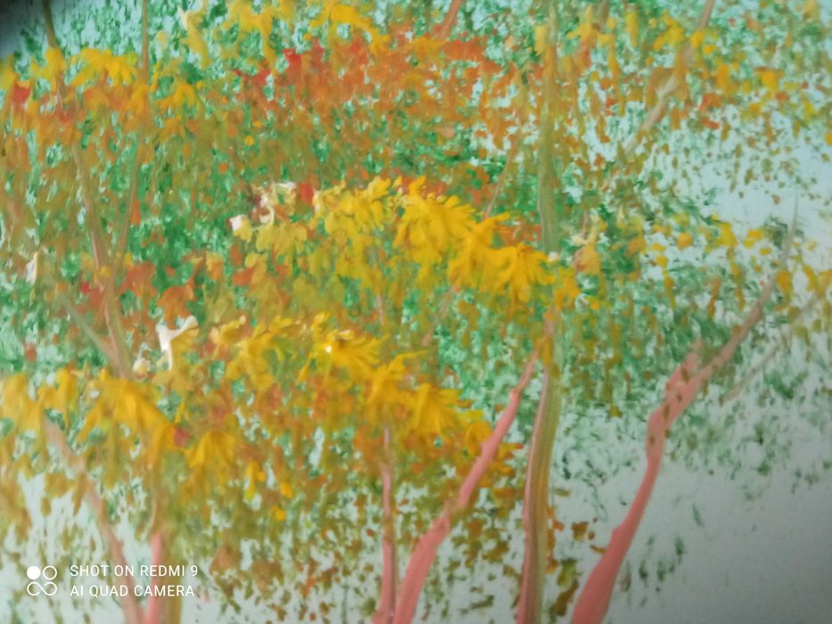 Quadro com tela texturada - moldura em mogno e veio dourado