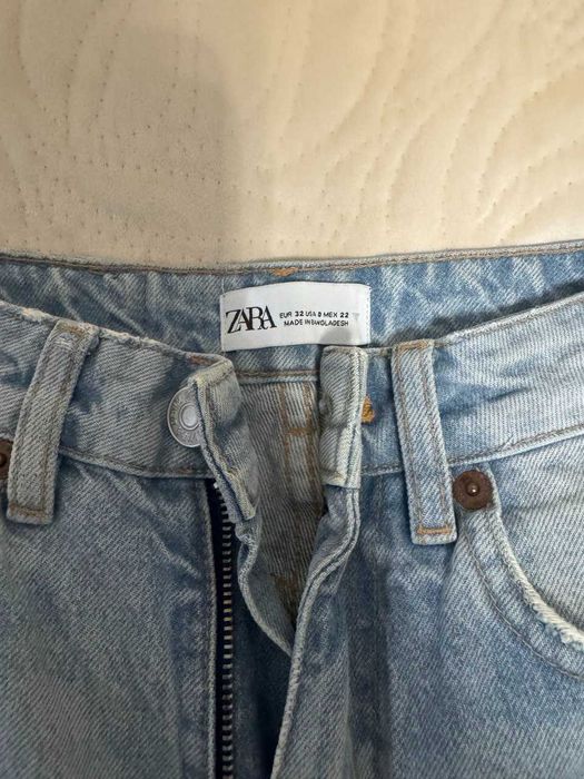 Джинси ZARA  р.32 | висока посадка | прямі | розрізи