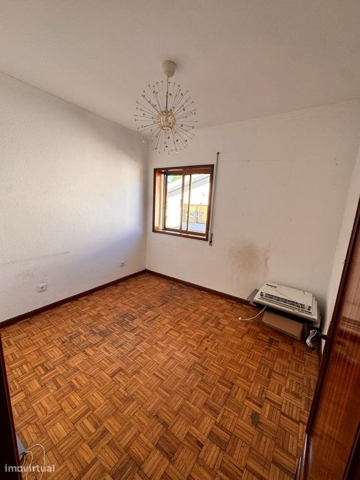 Andar de moradia T3 com garagem, em Ermesinde