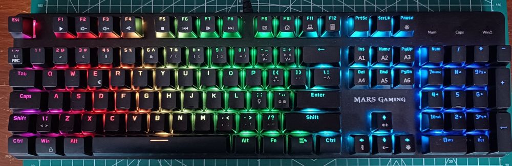Teclado Mecânico RGB Mars Gaming MK5 – Layout PT