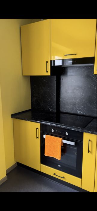 Сдаеться кватира  на Тисячці Сонячна  галерея