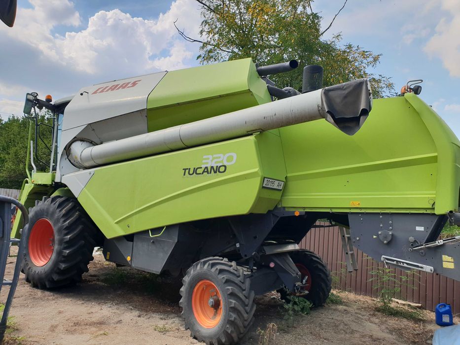 Продам комбайн CLAAS TUCANO 320
