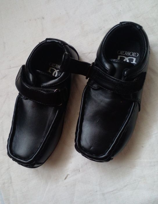 Туфлі на хлопчика 26 р