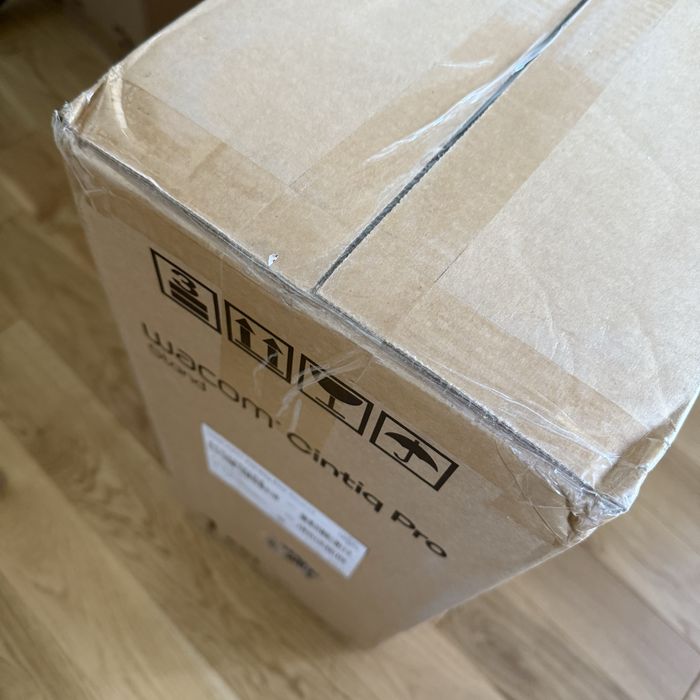 Wacom Cintiq Pro Stand модель ACK64801KZ