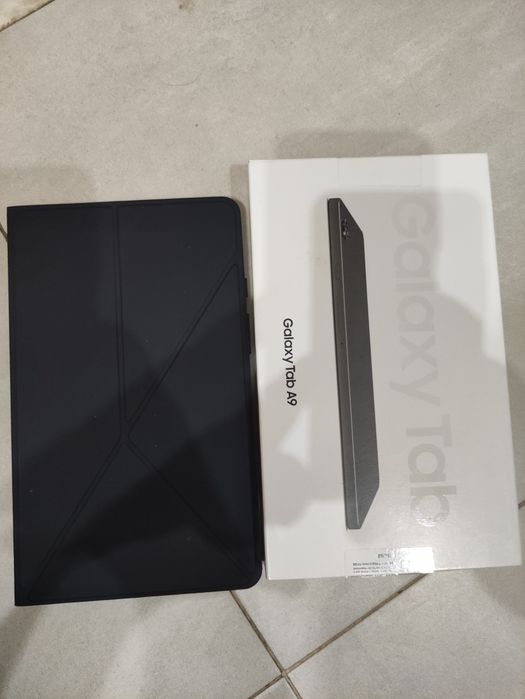 Продам планшет Samsung A-9  8/128  4 G