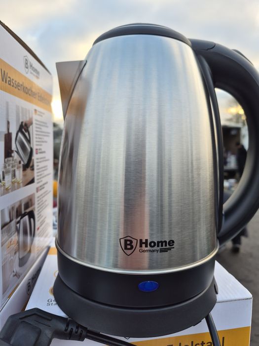 Niemiecki Czajnik 1.8l