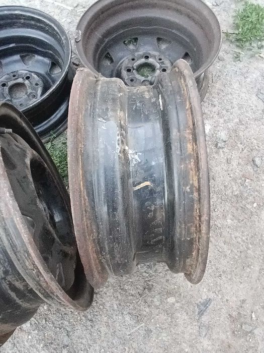 Продам диски на Ауді 80 б3 R14