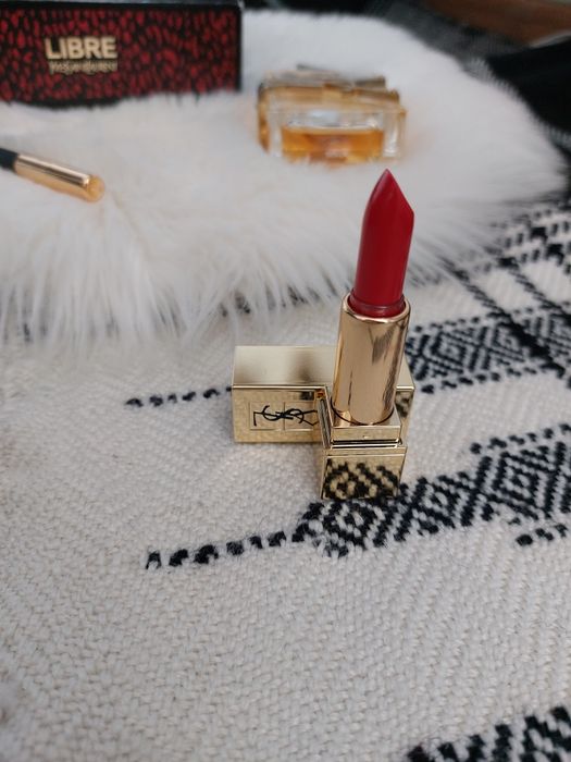 Набір,  парфуми,  помада,  олівець Yves Saint Laurent