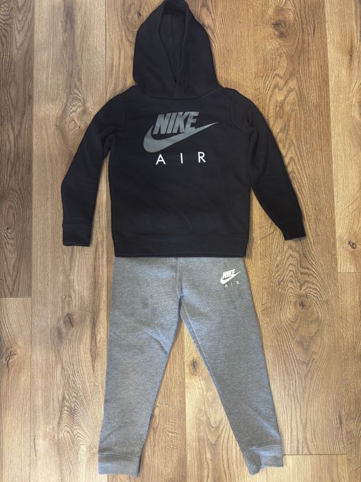 Dwa komplety dresow Chlopiecych Nike