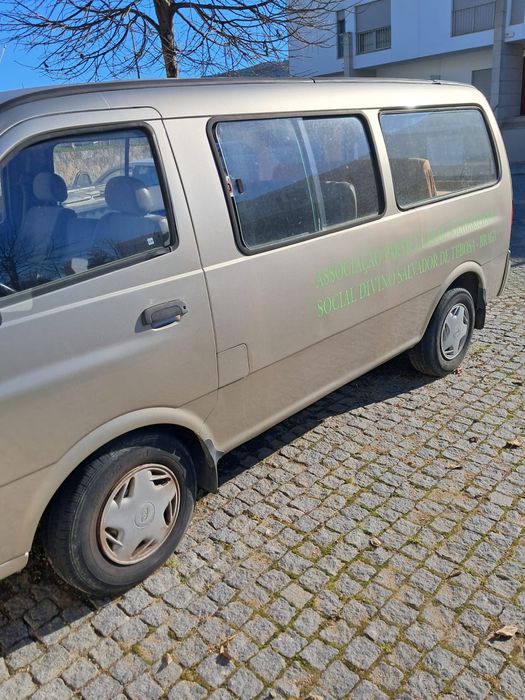 Carrinha 9 lugares