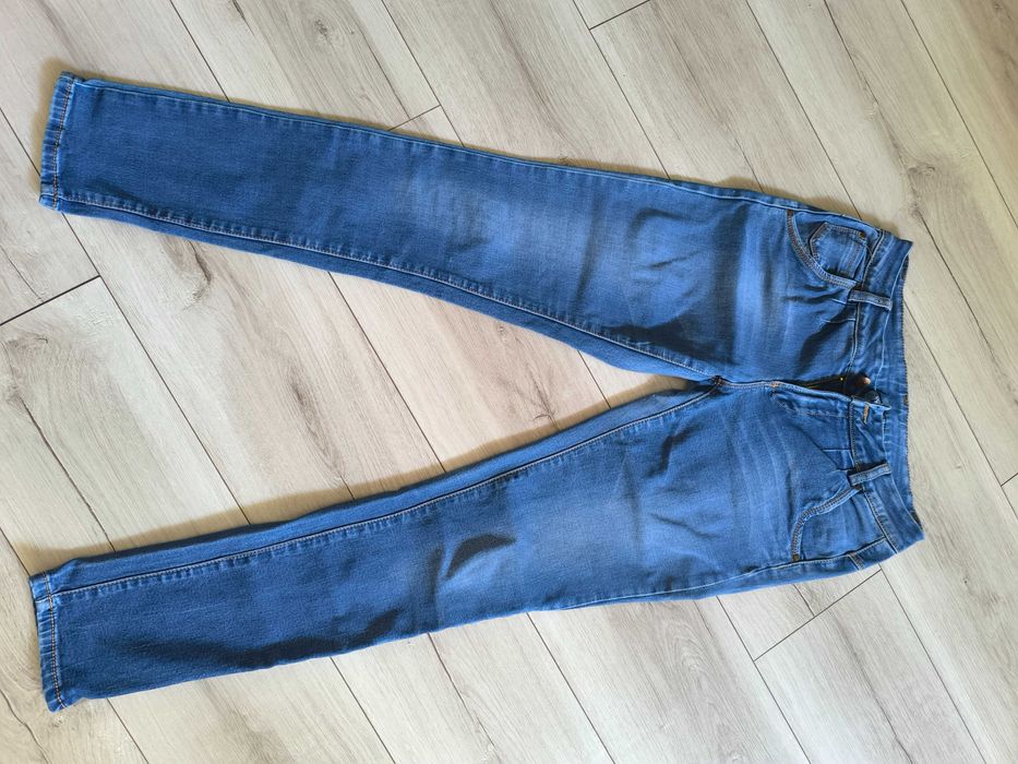 Jeansy damskie niebieskie