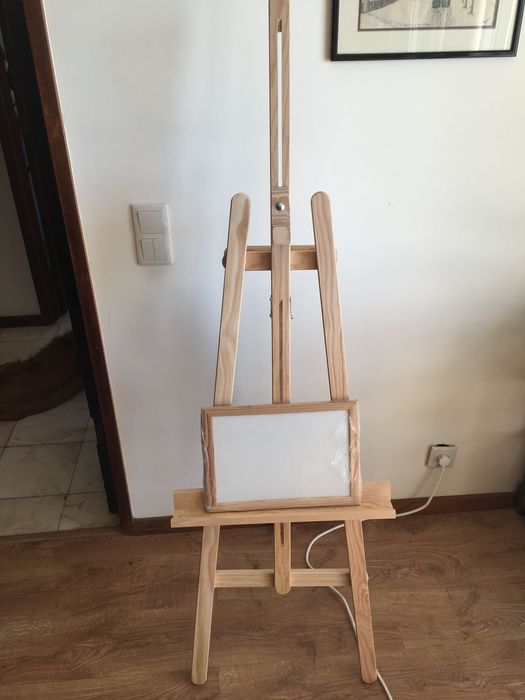 Cavalete de pintor 160 cm + Quadro de Lousa Branco 35x22 cm c/ ferragem para pendurar na parede