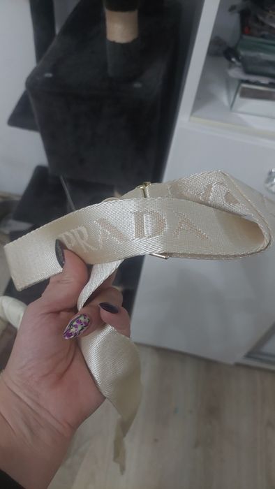 Nowa swietna torebka ecru Prada