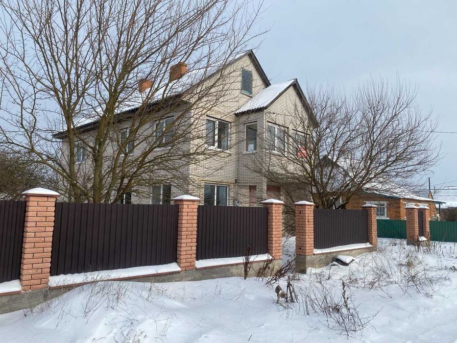 Продається 2 поверховий будинок в Літині 2342