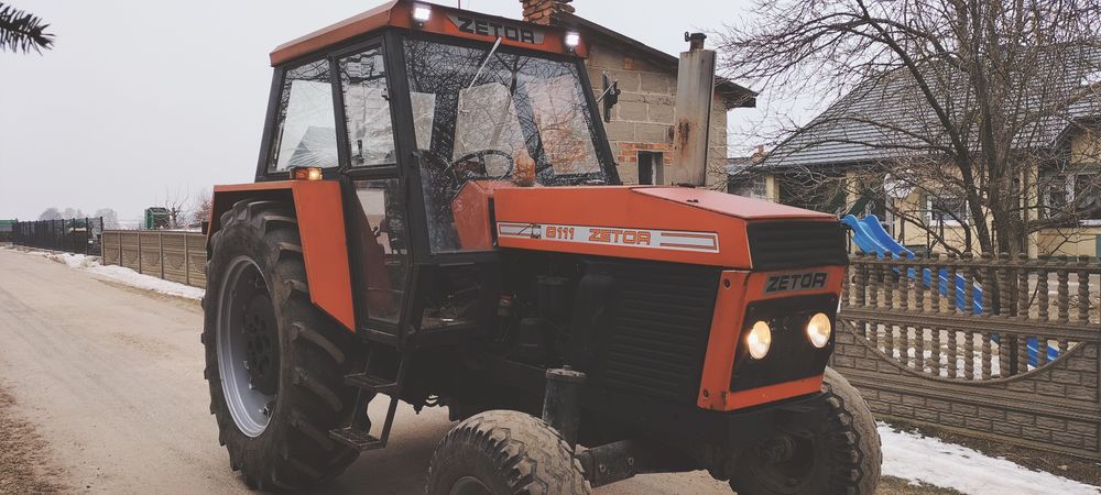 Ciągnik Zetor 8011    Ursus C-385