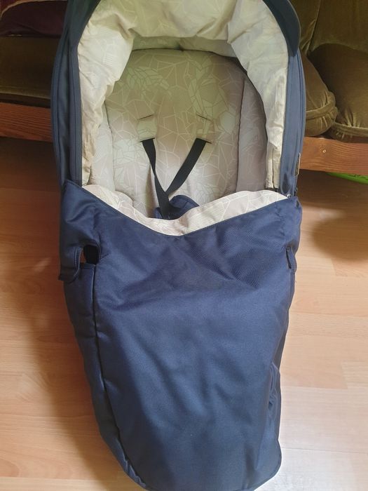 Wózek xlander plus foteliki z bazą