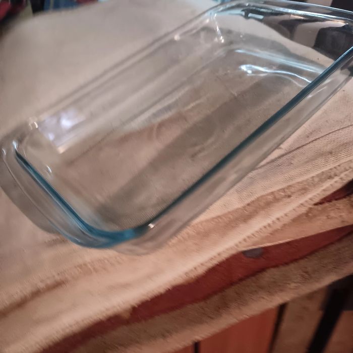 Rectangular Pyrex baking dish64286441863555122