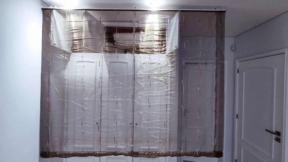 Cortina organza estore + portiers seda selvagem com varão meta