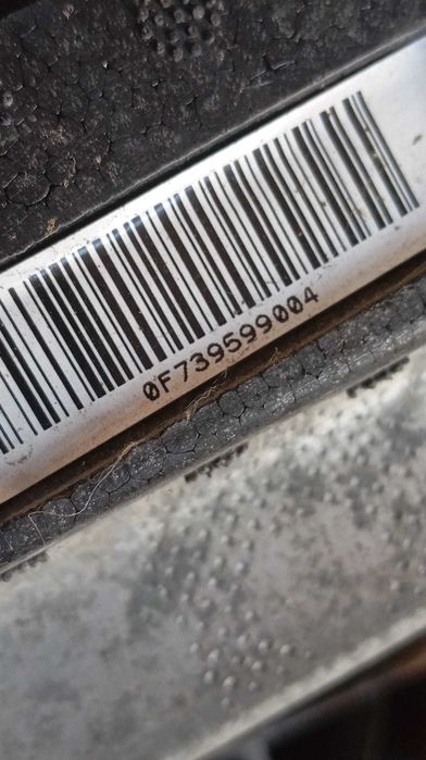 Barra de Suporte de para-choque traseiro.