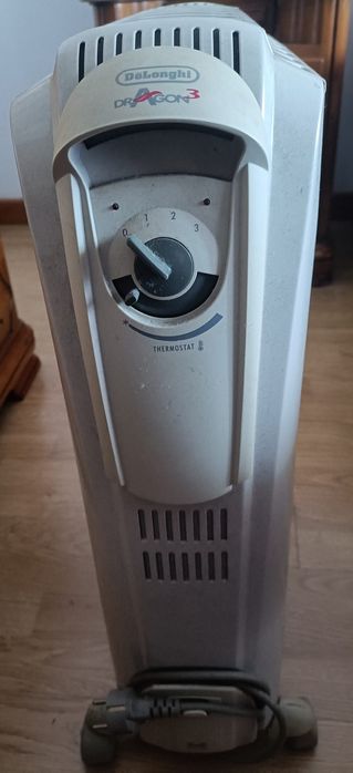 Aquecedor a óleo Delonghi Dragon3 2000W como novo.