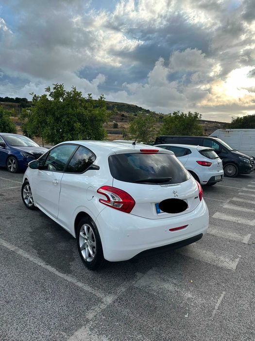 Peugeot 208 1.4 VTi Active – 2012 | 3 Portas | Pronto a Circular