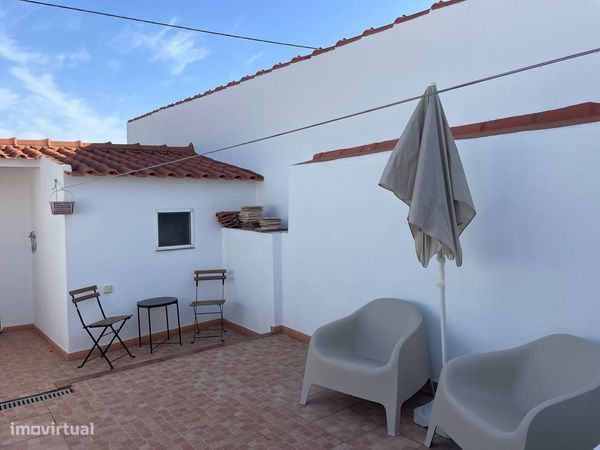 Moradia T3 com logradouro