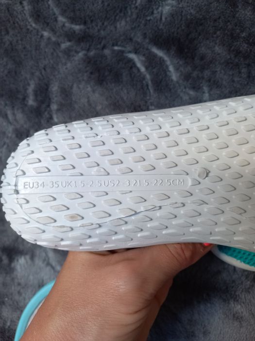 Buty na basen - nowe