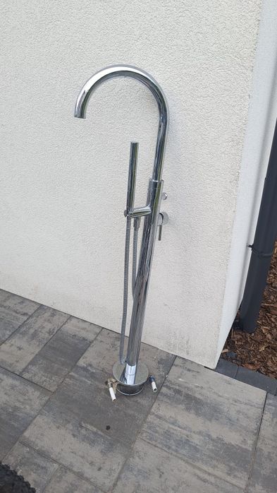 Bateria wannowa wolnostojąca Omnires