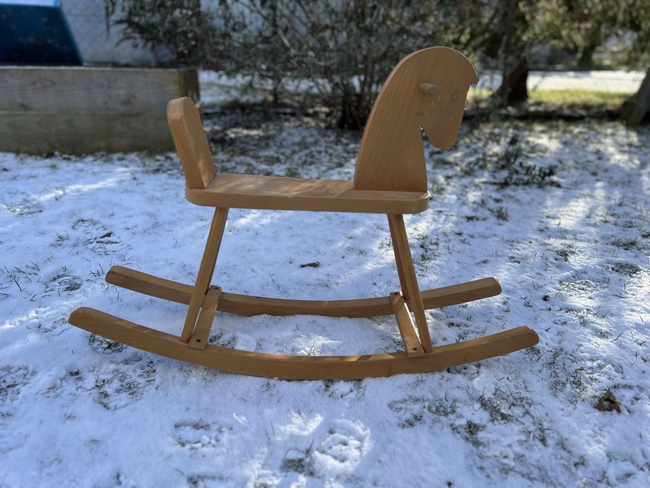 Konik bujany drewniany, na biegunach, dla dziecka, zabawka